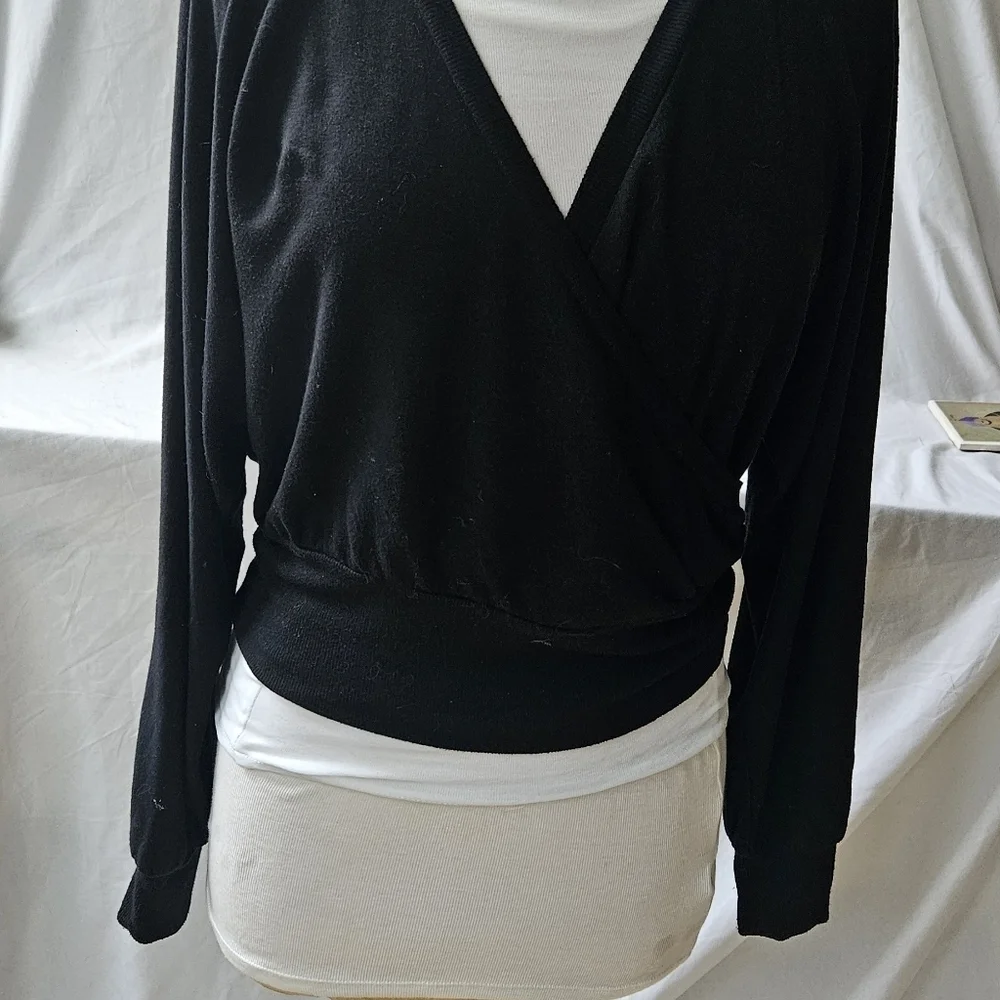 Express Surplice Faux Wrap Banded Waist Fleece Top Flattering Fit Black Wmns M - Picture 4 of 4